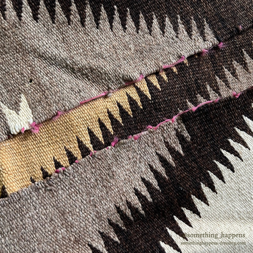NAVAJO RUG SERRATED X LIGHTNING PATTERN... 155cm/83cm