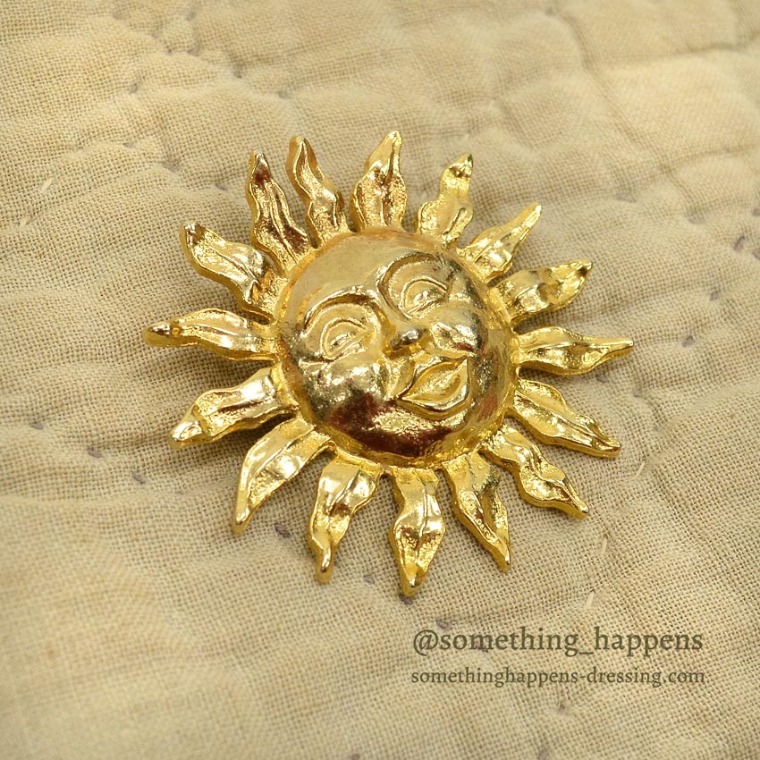OLD FLOWER & SUN PINS ...