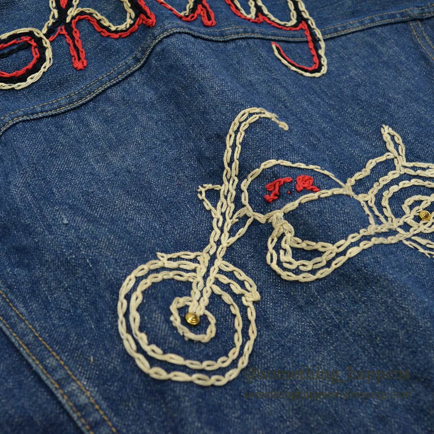 1970's Lee EMBROIDERY DENIM JACKET ... Fits like 44