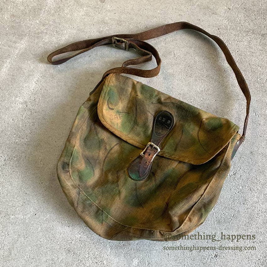 1940's~ WW2 ERA HAND PAINTED CAMO CANVAS BAG...