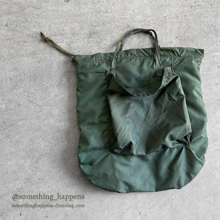 1960's USAF BAG, HELMET PRPTECTIVE MODIFIED DOUBLE POCKETS...