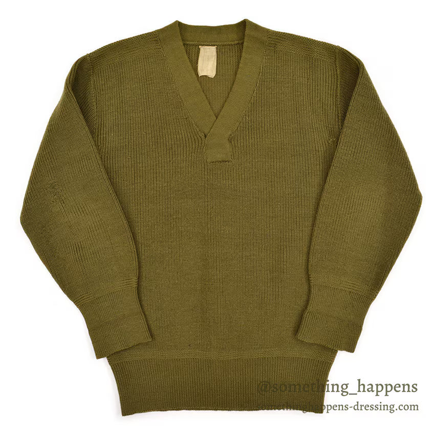 1940's U.S.A.A.F. TYPE A-1 WOOL SWEATER ... Fits like L