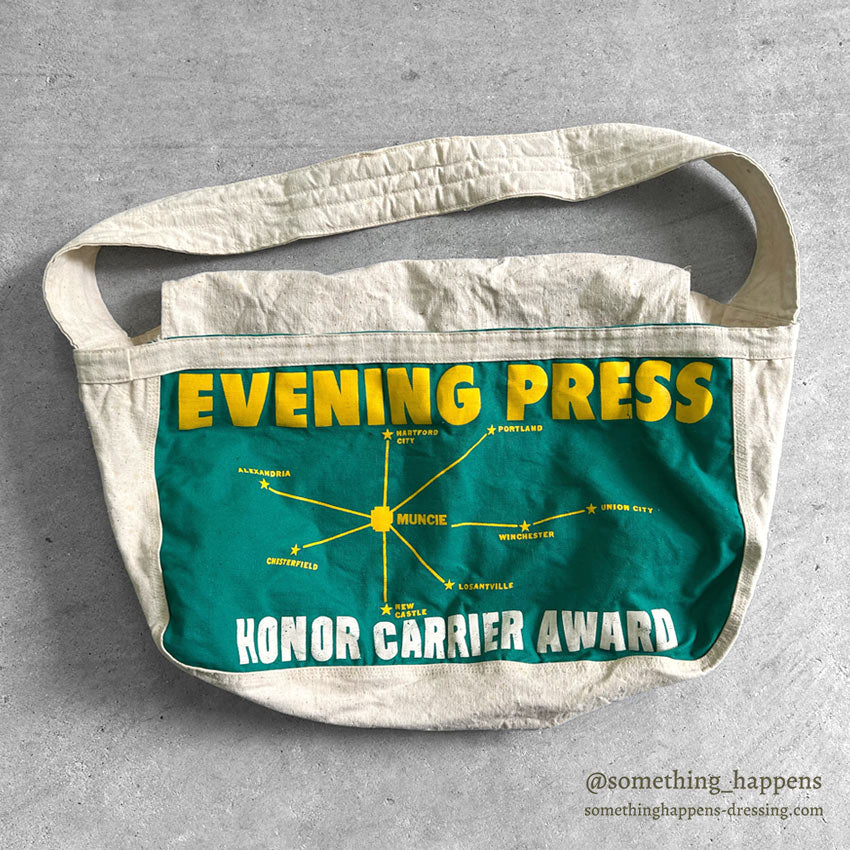 1960's EVENING PRESS HONOR CARRIER AWARD NEWSPAPERS BAG...