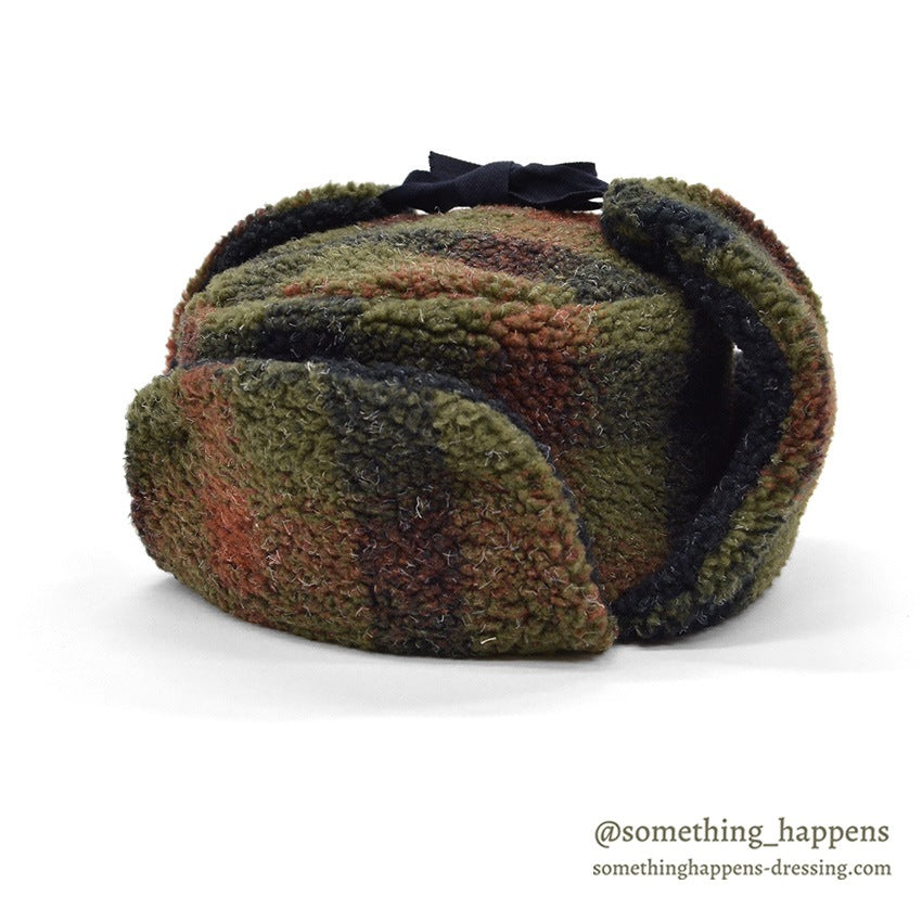 1990's LAKE OF THE ISLES PLAID FLEECE TRAPPER HAT...L