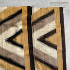 NAVAJO RUG SERRATED X LIGHTNING PATTERN... 155cm/83cm