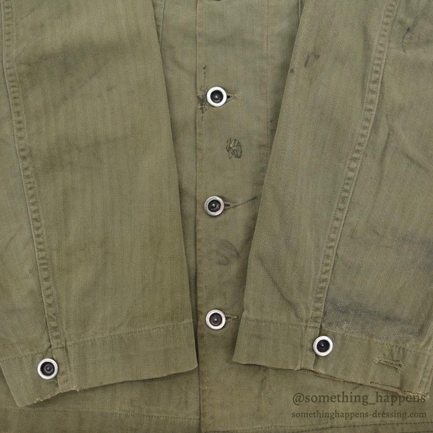1940's U.S.ARMY WW2 M-43 HBT JACKET / UNUSUAL METAL BUTTON ... 38R