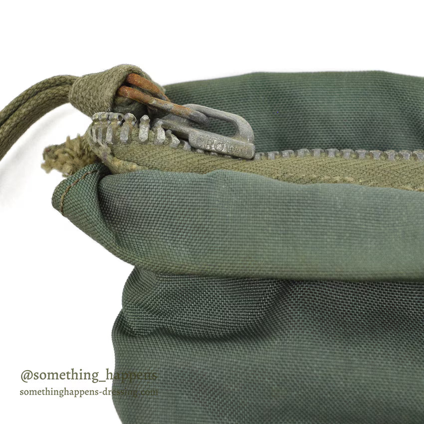 1960's USAF BAG, HELMET PRPTECTIVE MODIFIED DOUBLE POCKETS...