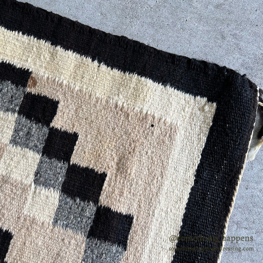 1940's~ NAVAJO RUG DOUBLE DIAMONDS PATTERN ... 145cm/78cm