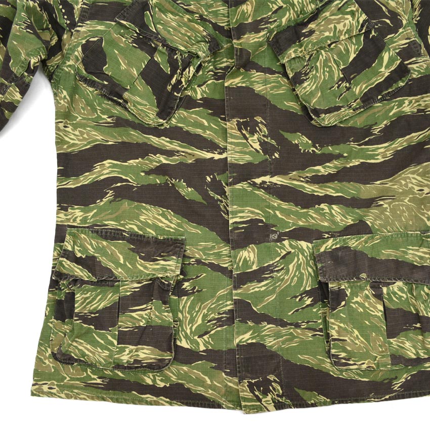 80's- TIGER STRIPE PRODUCTS Jungle Fatigue Jacket... M