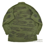 1960's USARMY HAND PAINTED LEAF CAMO JUNGLE FATIGUE JACKET...MS