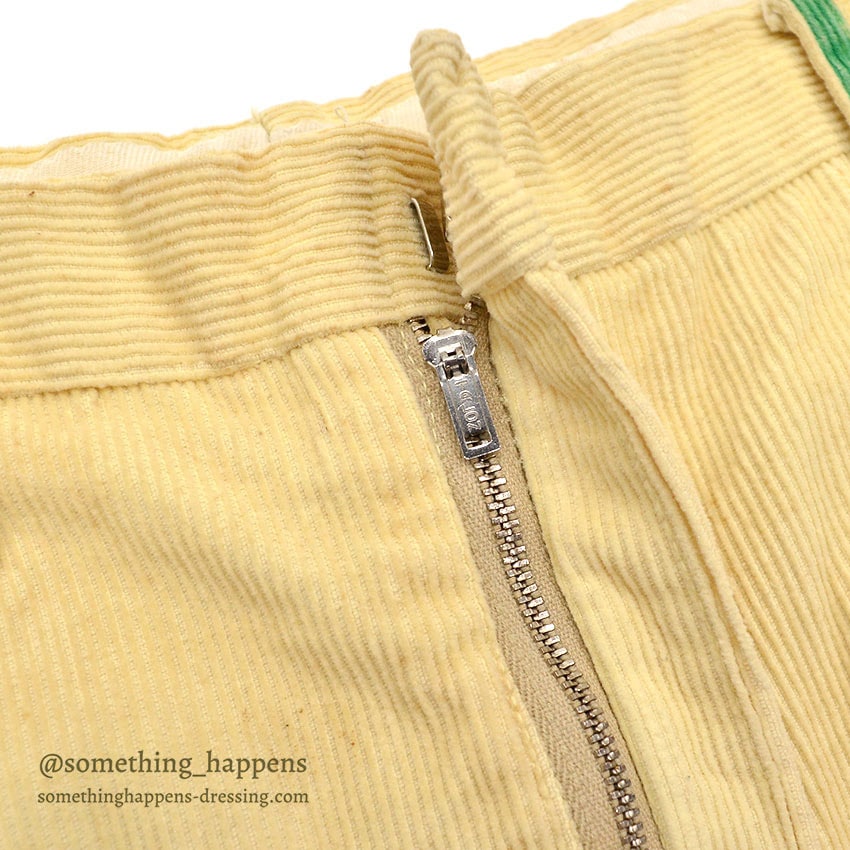 1970's KAZOO SENIOR CORDS HAND PAINTED '70 PANTS / AMAZING DRAWING ... W30/L29