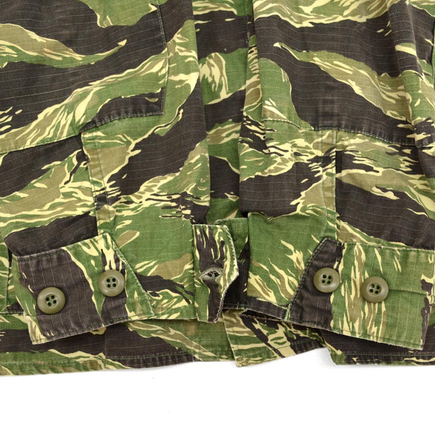80's- TIGER STRIPE PRODUCTS Jungle Fatigue Jacket... M