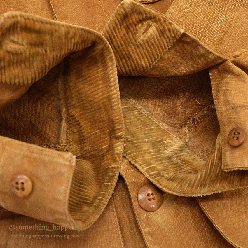 1930's DUXBAK HUNTING COAT WITH PAPER LICENSE HOLDER ... 42