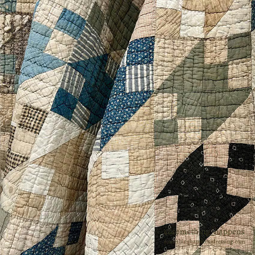 ANTIQUE CALICO PATCHWORK QUILT... 193cm/176cm