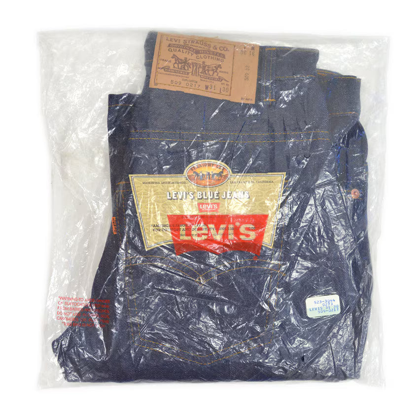 1980's DEADSTOCK Levi's 509 DENIM PANTS Made in 1983... W31 L30