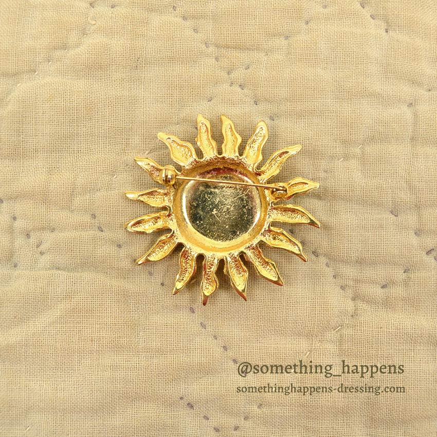 OLD FLOWER & SUN PINS ...