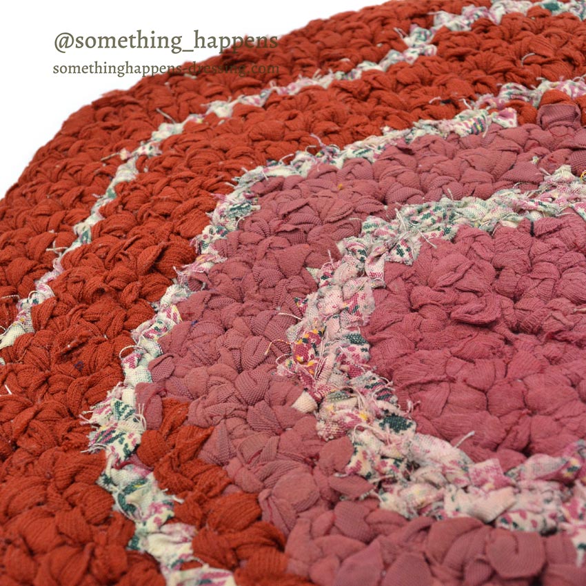 OLD AMERICAN HEXAGON BRAIDED RUG HANDMADE ... 小 50cm×47cm