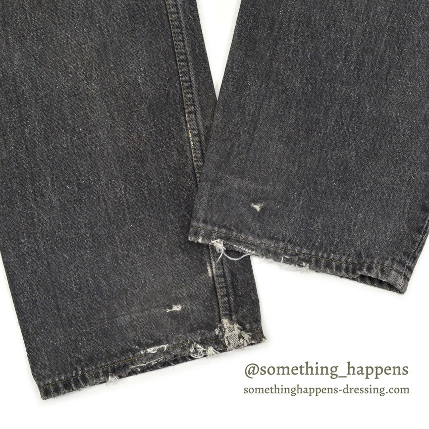 1990's Levi's 501 BLACK DENIM PANTS... W33/L32