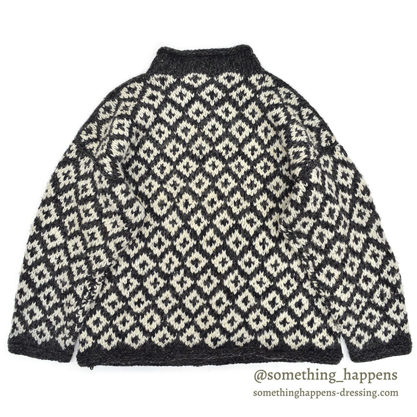 OLD ECUADOR HAND MADE WOOL KNIT SWEATER CROSS B/ W ... L