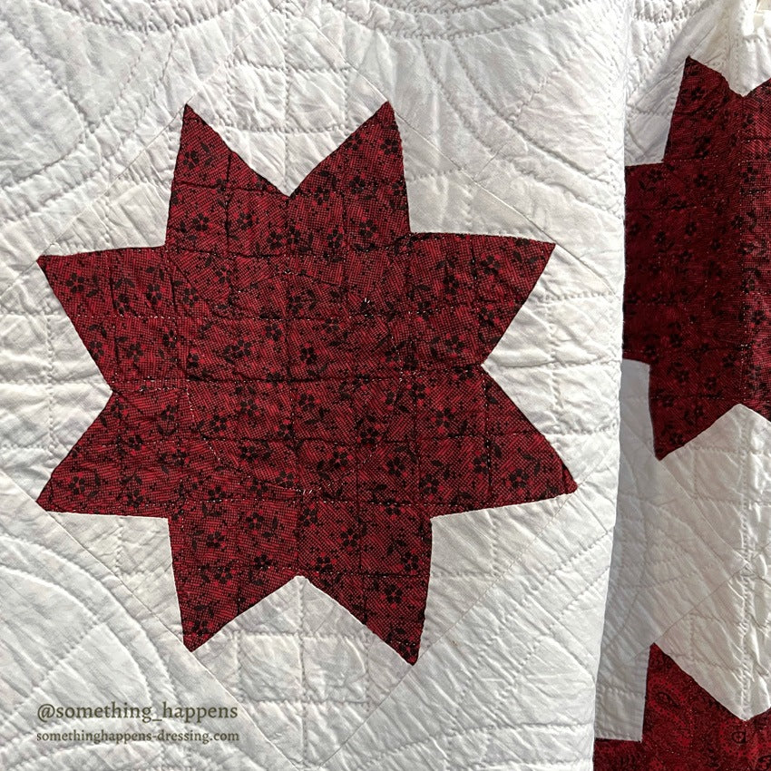 ANTIQUE 1898 to 1929 QUILTED RED STAR QUILT... 190cm/183cm