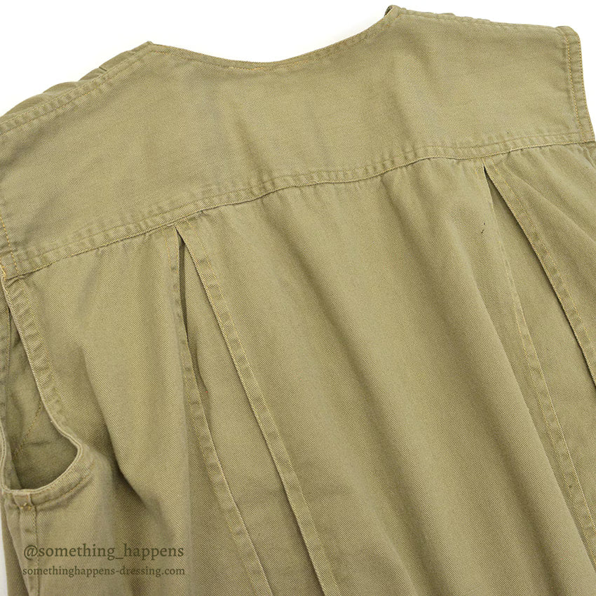 1970's~ UNUSUAL COTTON TWILL FISHING VEST...