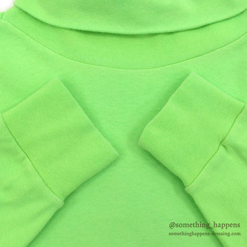 1980's~ MEISTER LIME GREEN TURTLE NECK TEE...L