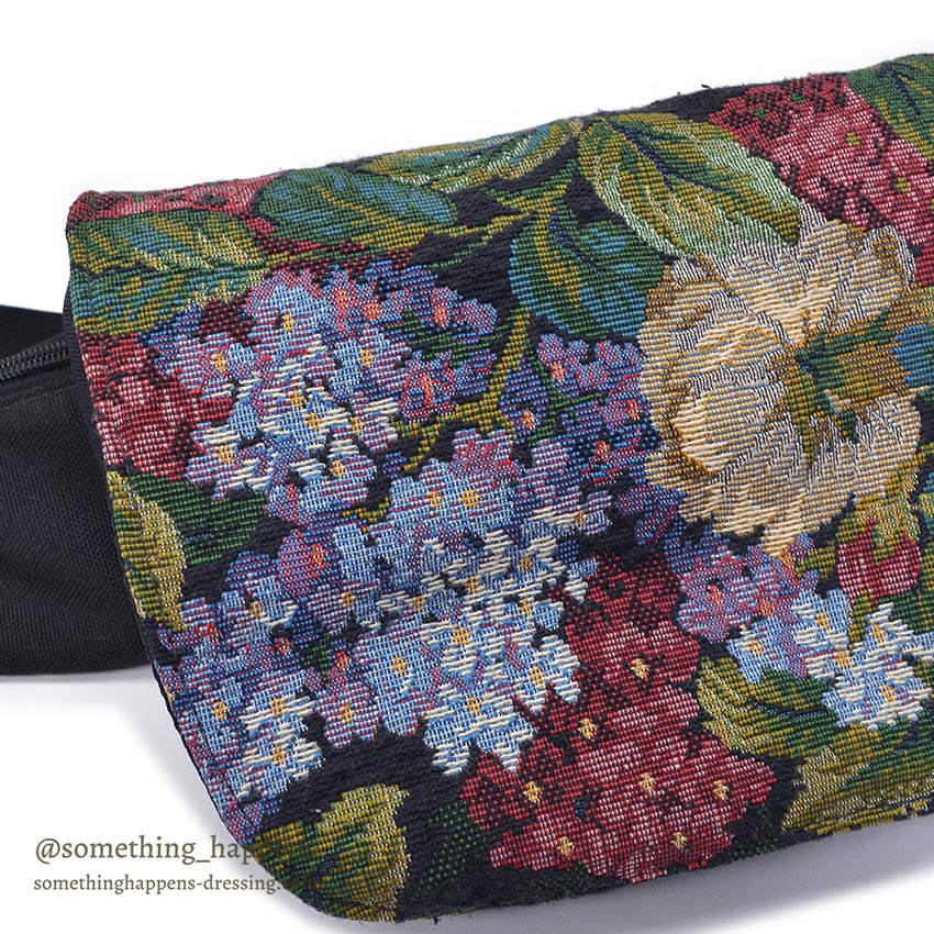 1990's WILD WEST TAPESTRY FANNY PACK...