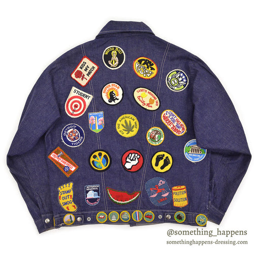 1970's DELUXE SPORTSWEAR VAD DYED DENIM JACKET / LOTS OF PATCHES... M