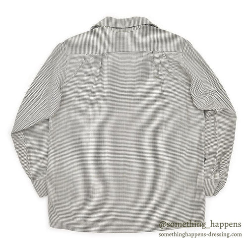 1950's BLACK / WHITE PLAID PULLOVER RAYON SHIRT...