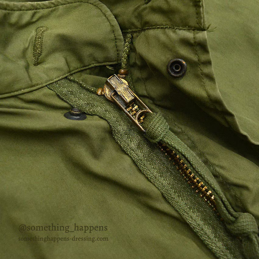 1970's USARMY M-65 PARKA, EXTREME COLD WEATHER STENCIL ON THE BACK... MR
