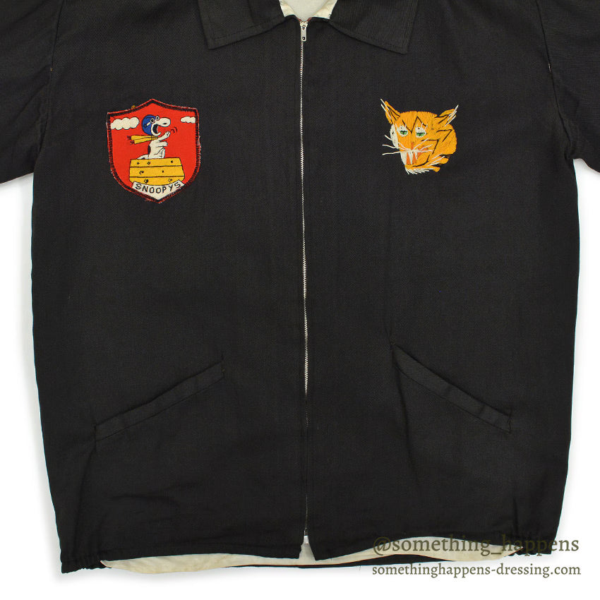 1960s VIETNAM SOUVENIR JACKET SNOOPY PATCH & SKULL PATCH (Vietnamese-style jacket)...
