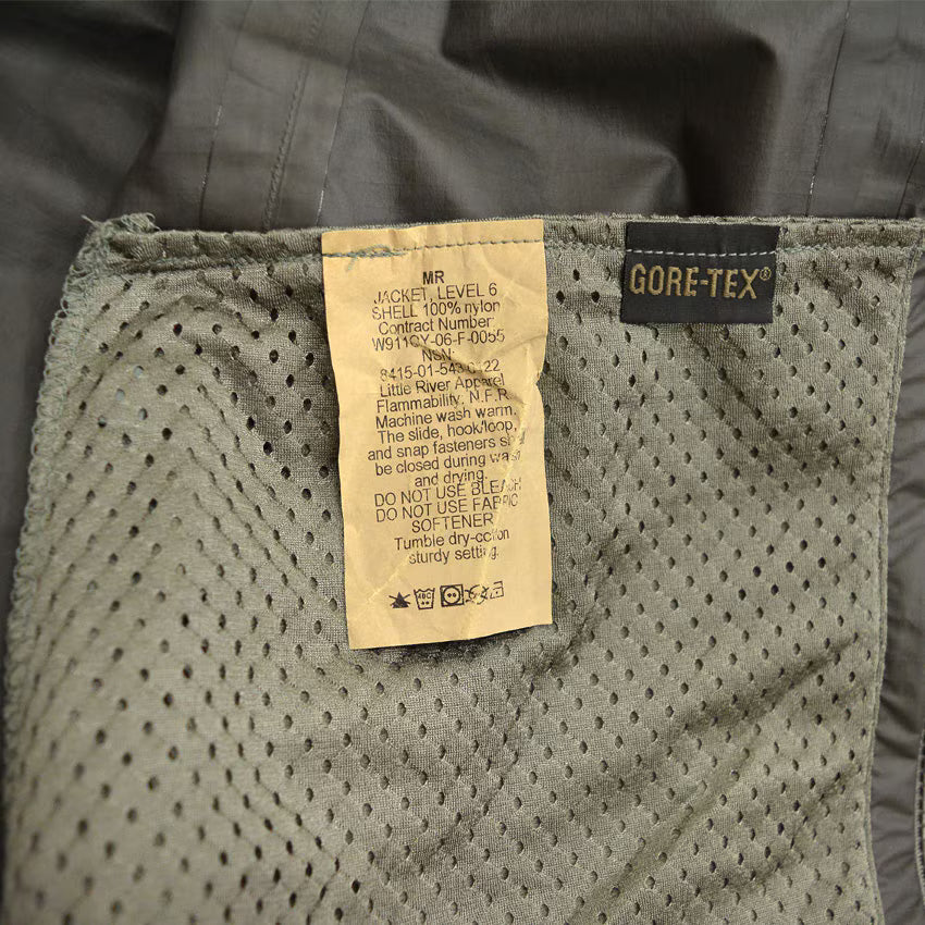 Patagonia PCU LEVEL6 GORE-TEX JACKET ALPHA GREEN... MR