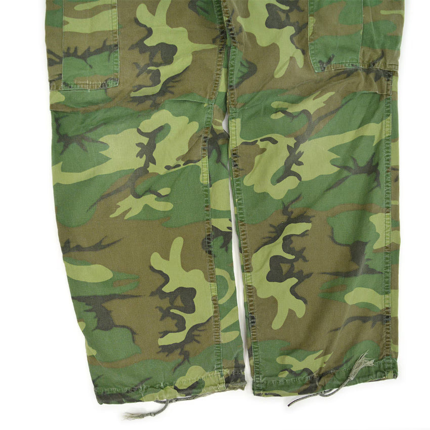 1960's USARMY ERDL NON RIP JUNGLE FATIGUE PANTS... SMALL-SHORT