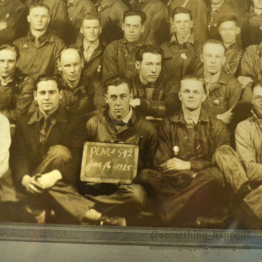 OLD WORKERS PHOTOGRAPH 1925. WOOD FRAMED ... 36cm×30cm
