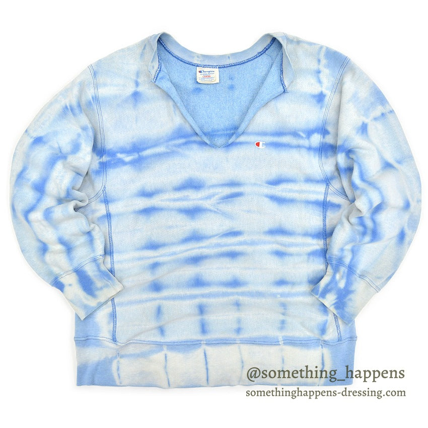 1980's CHAMPION LIGHT BLUE TIE DYE REVERSE WEAVE SWEAT SHIRT...L
