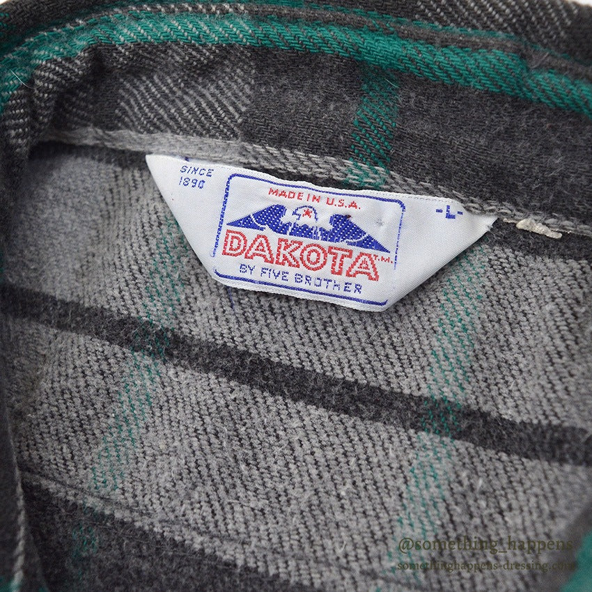 1980's~ DAKOTA BY FIVE BROTHER PLAID FLANNEL SHIRT...L
