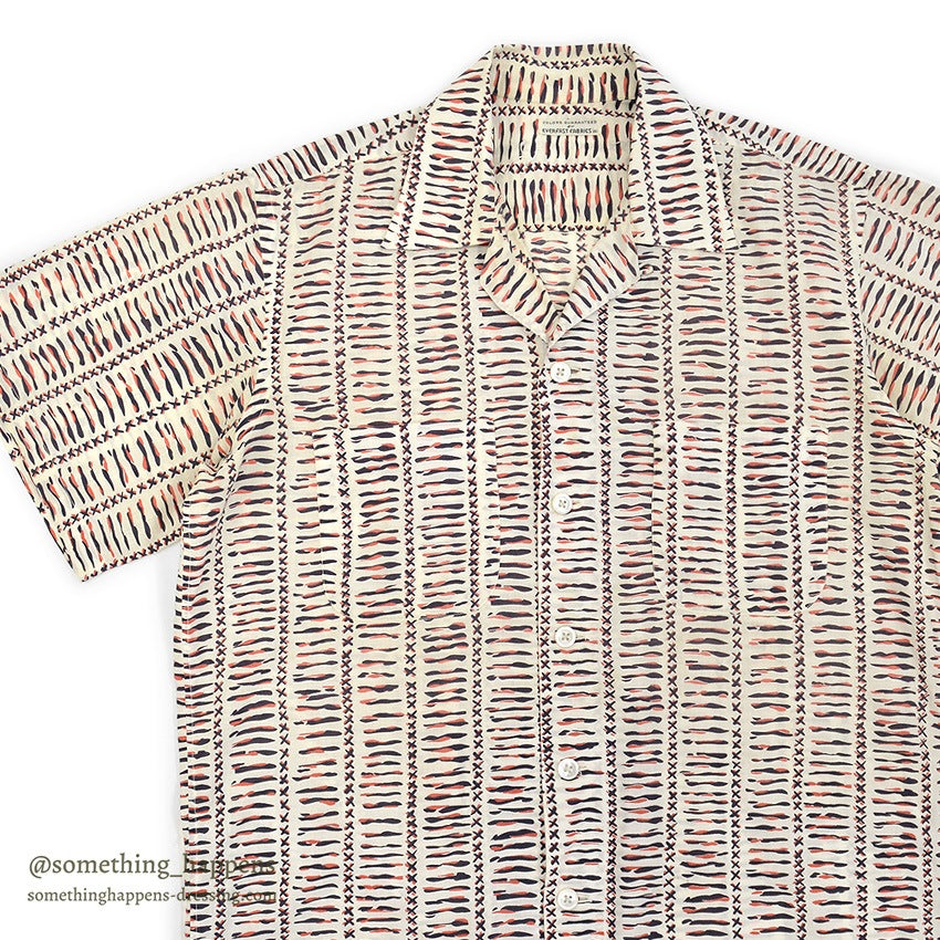 1950's GEOMETRIC PATTERN RAYON SHIRT...