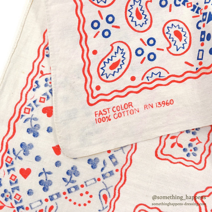 1970's OLD COOKIE PATTERN BANDANA RN13960...
