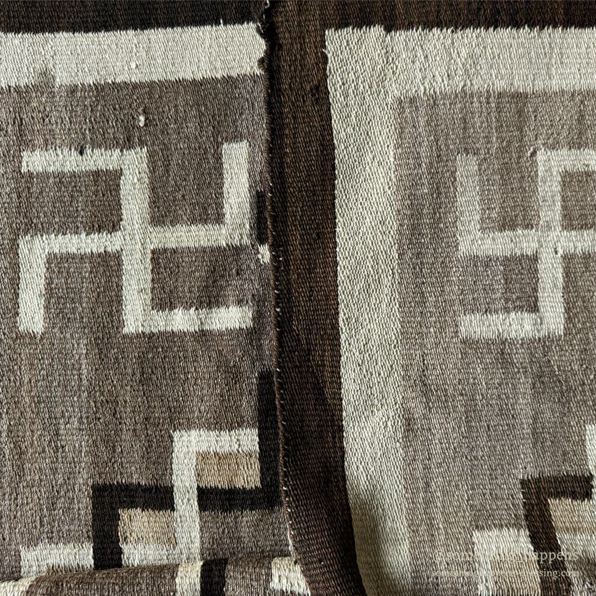 c.1920's JBMOORE WHIRLING LOGS CRYSTAL NAVAJO RUG... 113cm/106cm