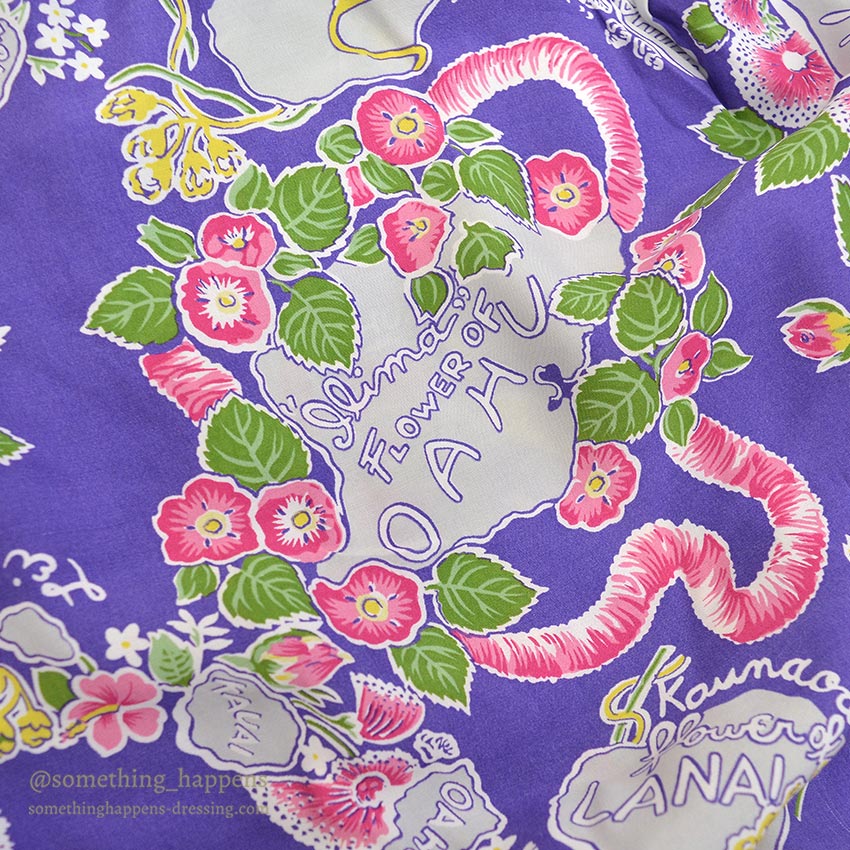 1980's BANANA REPUBLIC SAFARI & TRAVEL RAYON ALOHA SHIRT...M