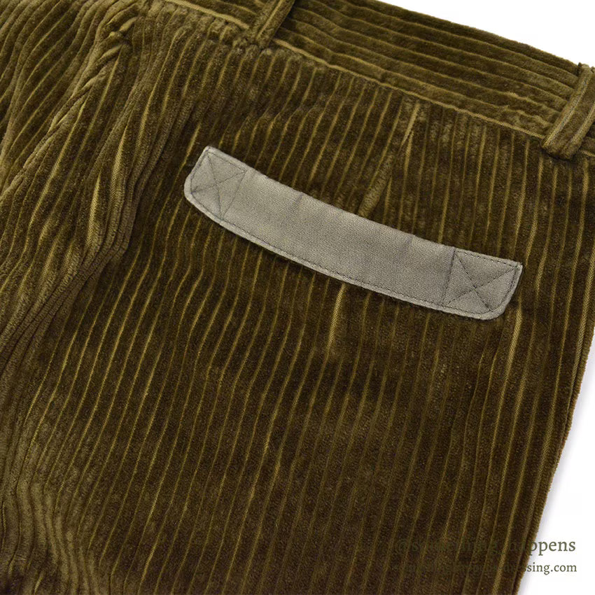 1990's WILLIS & GEIGER OLIVE GREEN CORDUROY PANTS...W34