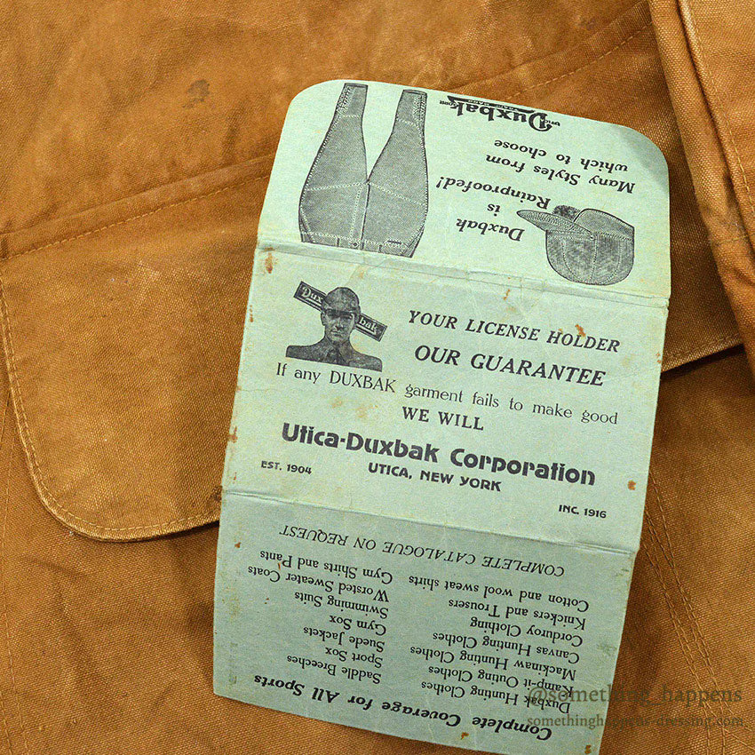 1930's DUXBAK HUNTING COAT WITH PAPER LICENSE HOLDER ... 42