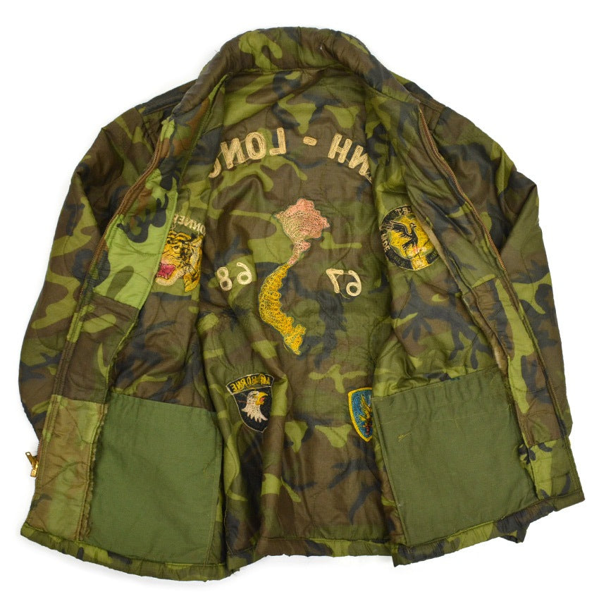 60's VIETNAM TOUR JACKET (Vietnamese Tour Jacket) Camouflage Squadron Embroidery... about M