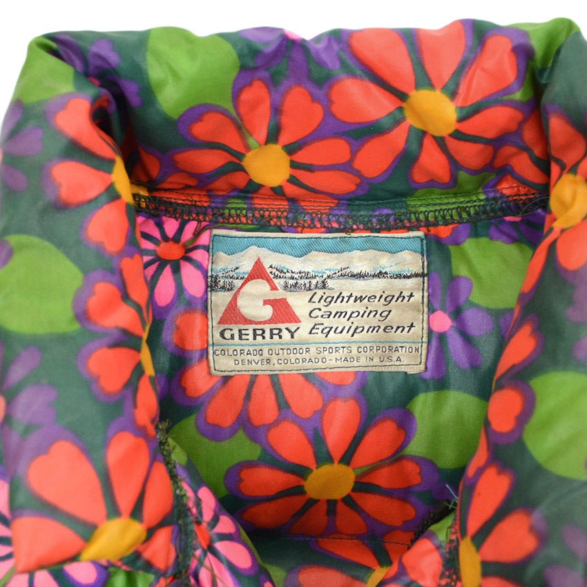 1970's GERRY HIPPIE FLOWER PATTERN ALL OVER PRINT DOWN JACKET...
