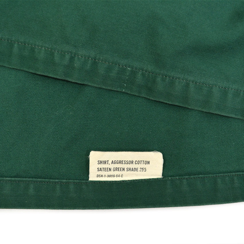 1960's~ USARMY SHIRT, AGGRESSOR COTTON SATEEN GREEN SHADE 255... L