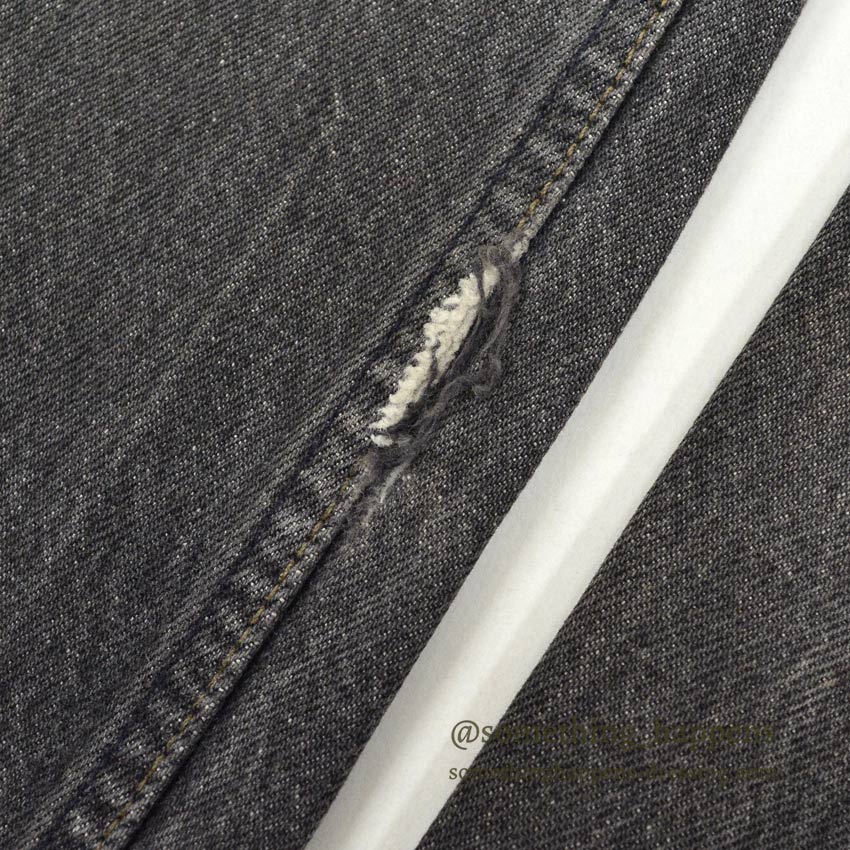 1990's Levi's 501 BLACK DENIM PANTS... W33/L32