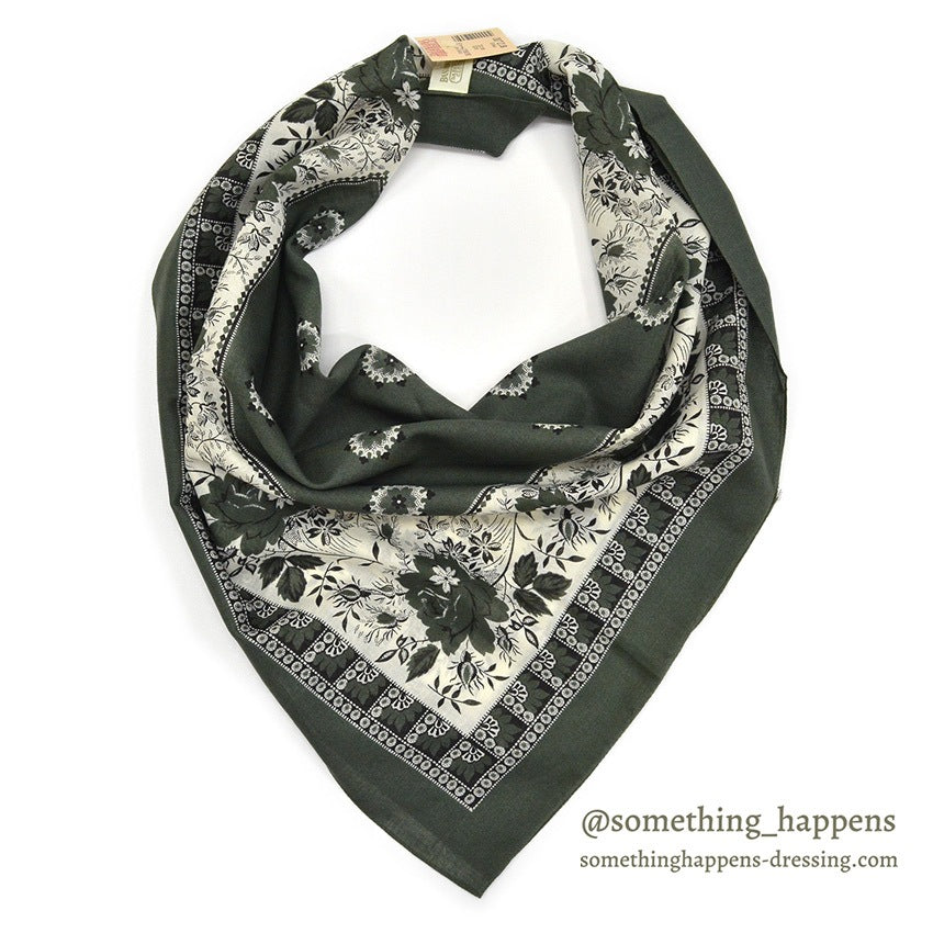 1980's DEADSTOCK BANANA REPUBLIC SAFARI & TRAVEL BANDANA GREEN...