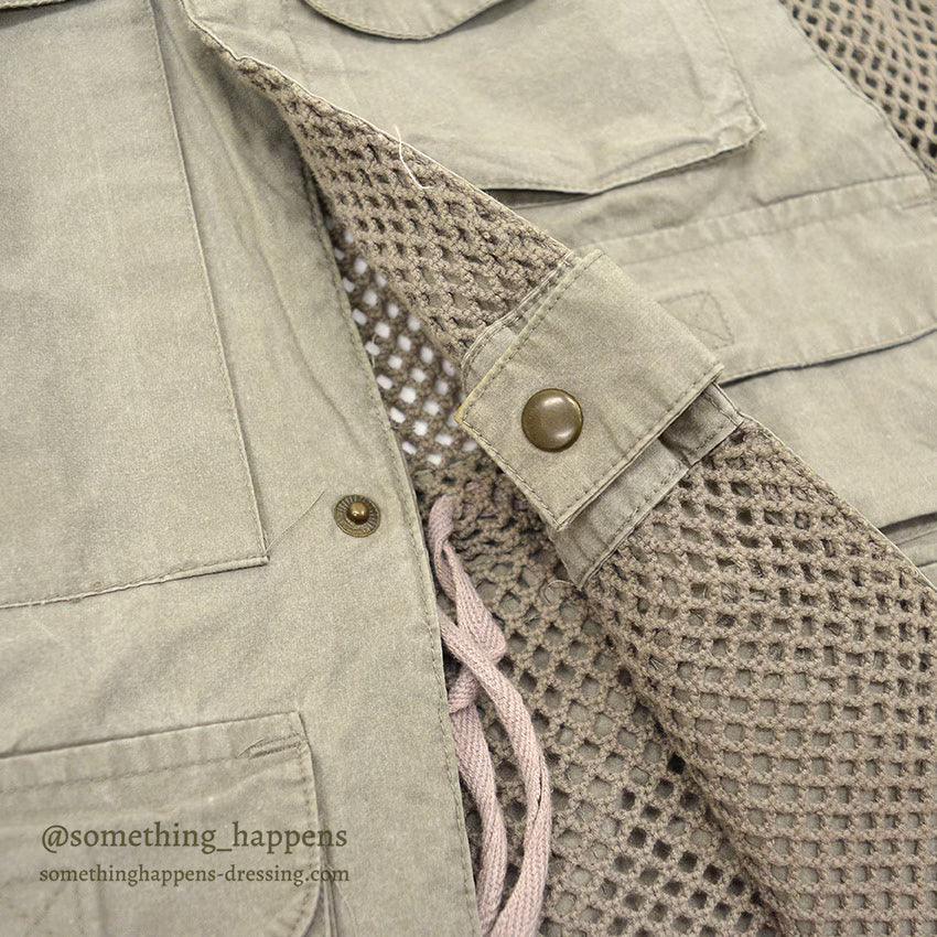 1980's BANANA REPUBLIC SAFARI MESH VEST...M