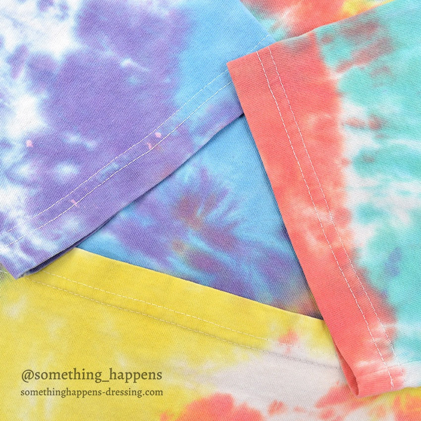 1990's STANLEY DESANTIS TIE DYE V-NECK T-SHIRT... LARGE