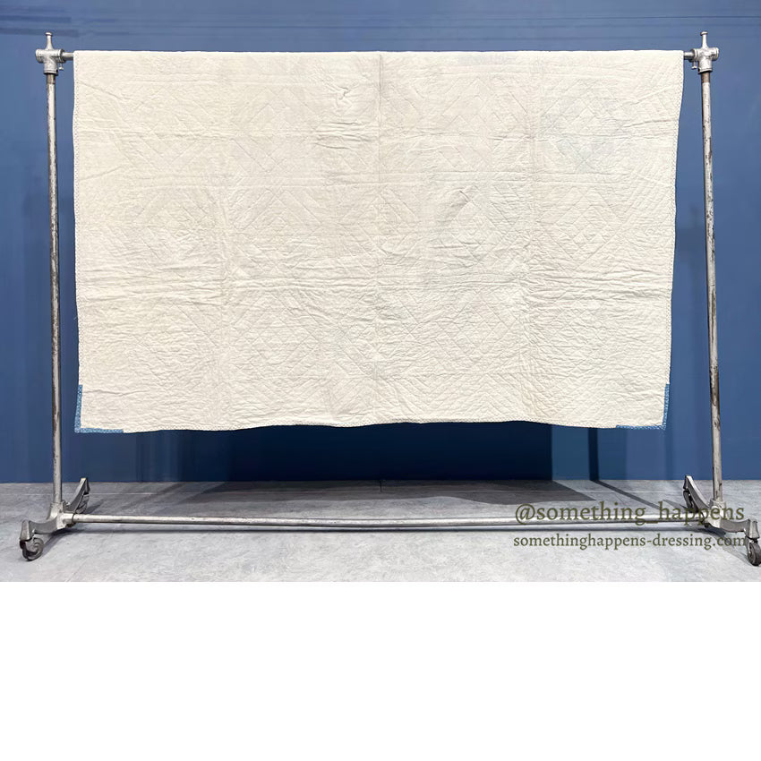 ANTIQUE CALICO PATCHWORK QUILT SUPER CLEAN... 197cm/193cm